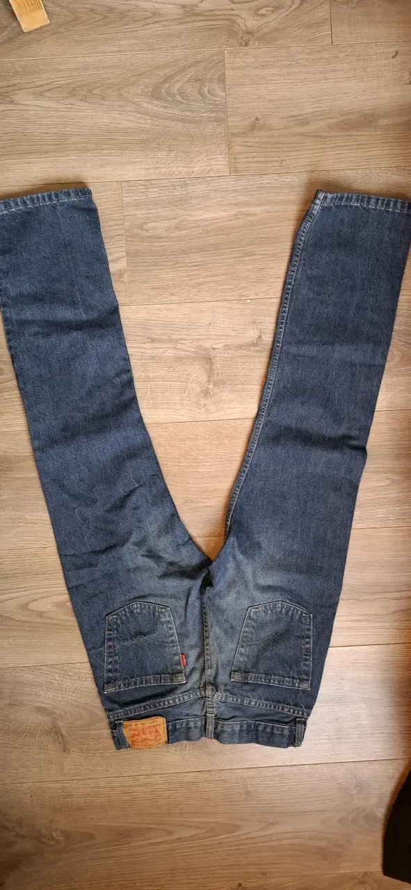 Jeans Levis talla 32 - 2