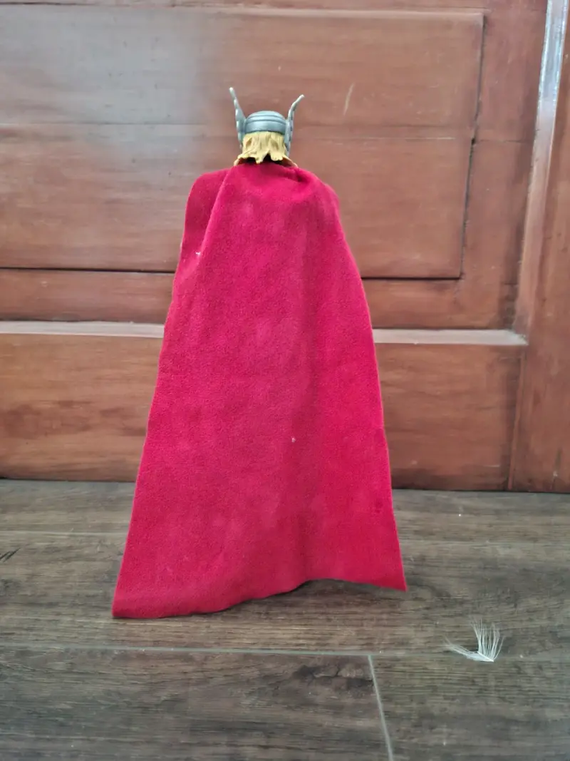 Figura de acción de THOR - 4
