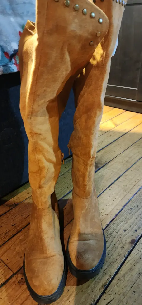 Botas altas de gamuza color camel - 2