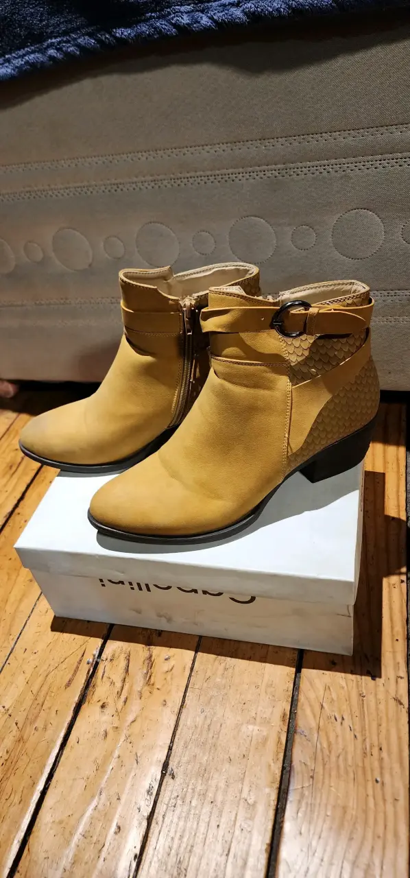 Botines de cuero camel con hebilla - 2
