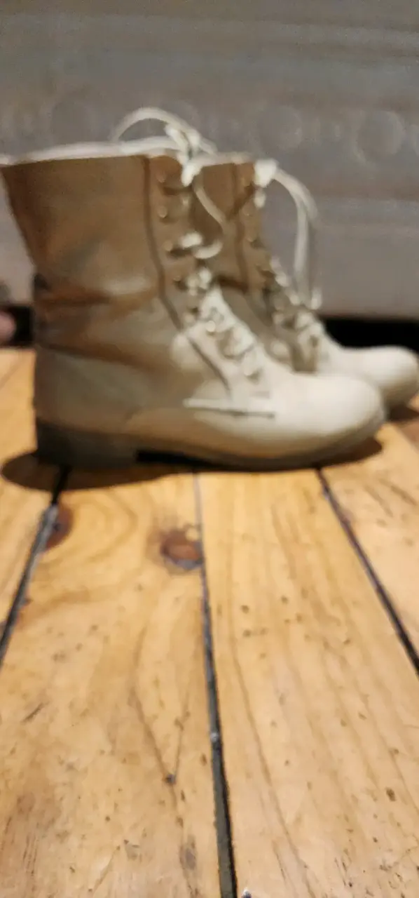 Botas beige de cuero con cordones - 4