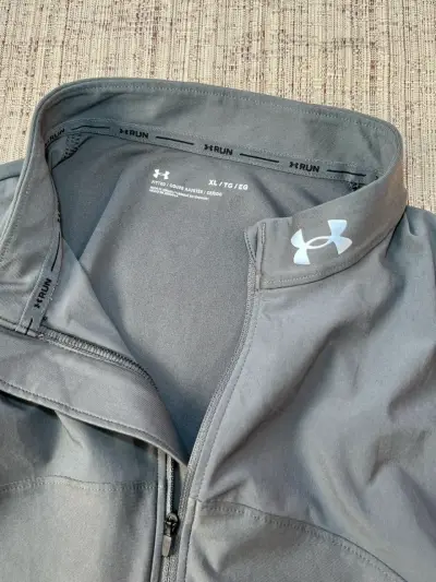 Polerón deportivo Under Armour - miniatura 2