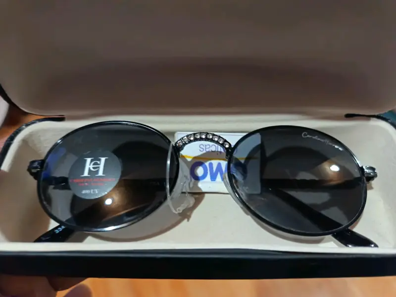 Gafas de sol Carolina Herrera negras - 1