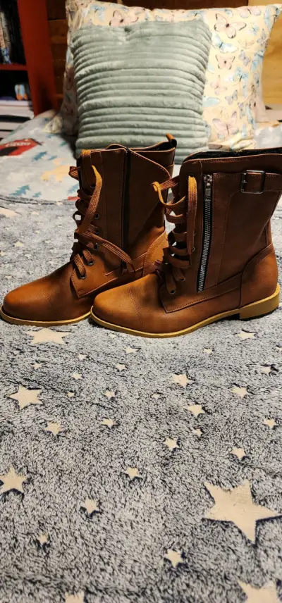 Botas de cuero marrón con cierre lateral - miniatura 1