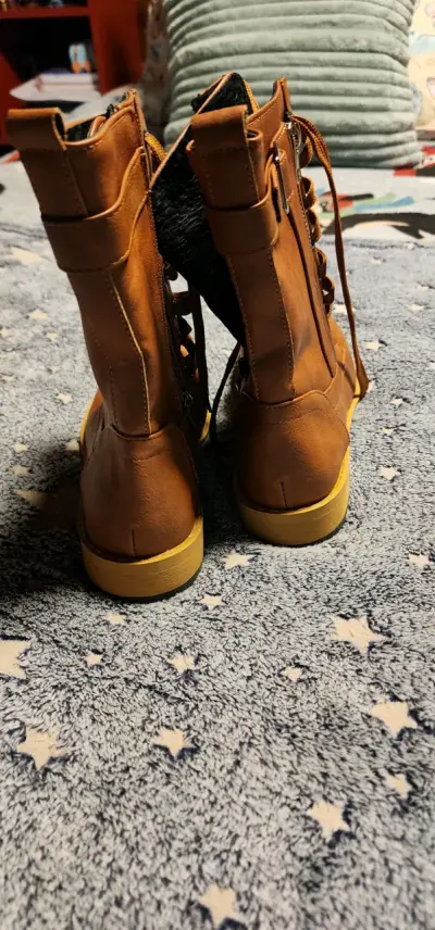 Botas de cuero marrón con cierre lateral - miniatura 2