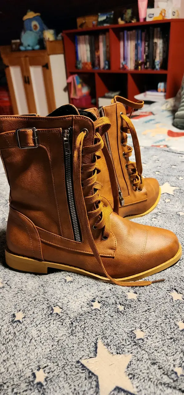 Botas de cuero marrón con cierre lateral - 4