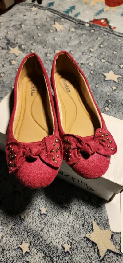 Bailarinas rojas con lazo y tachas Gotta - miniatura 1