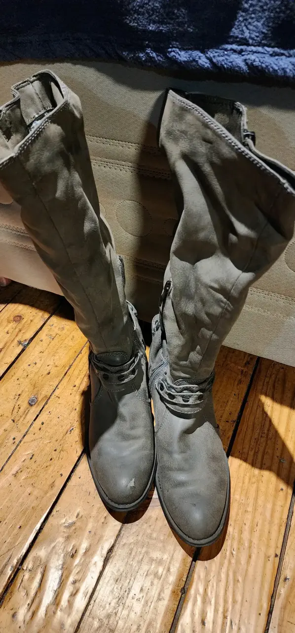 Botas de cuero gris con hebillas - 2