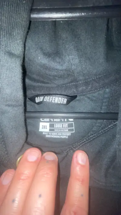 Polerón negro Carhartt con capucha - miniatura 5