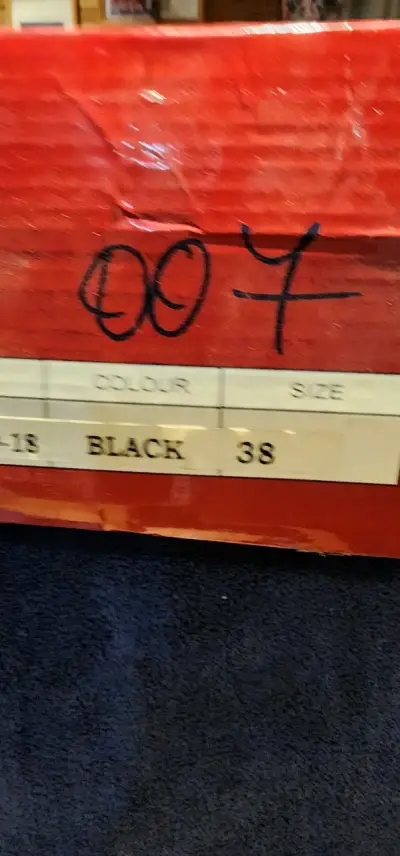 Botines negros de cuero con hebilla - miniatura 5