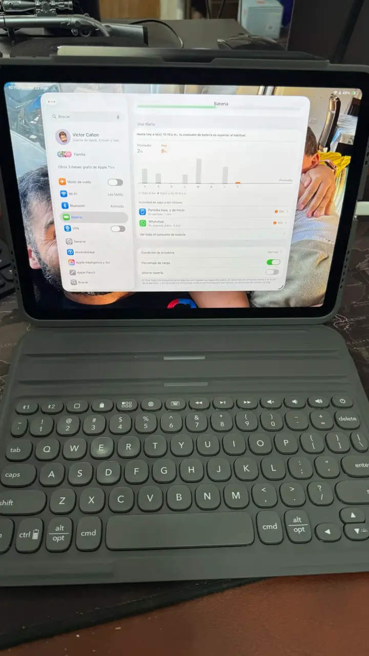 iPad Air M2 (1 año de uso) + funda y teclado - 2
