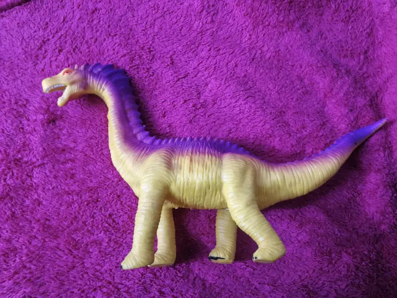 Juguete dinosaurio de goma verde - 5