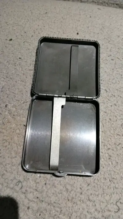Punzón antiguo con funda de tela - miniatura 2