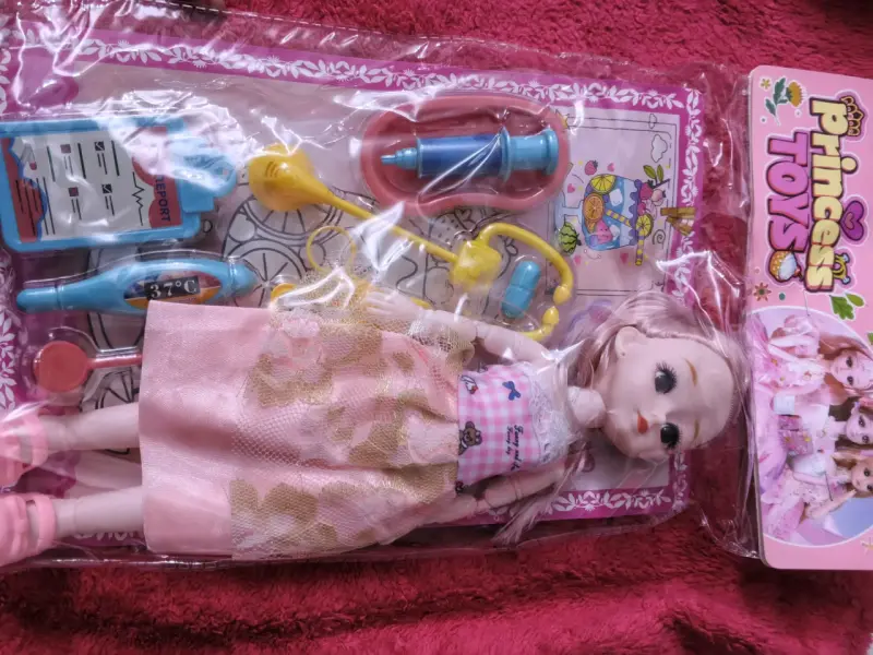 Muñecas Princess Toys con ropa colorida - 2