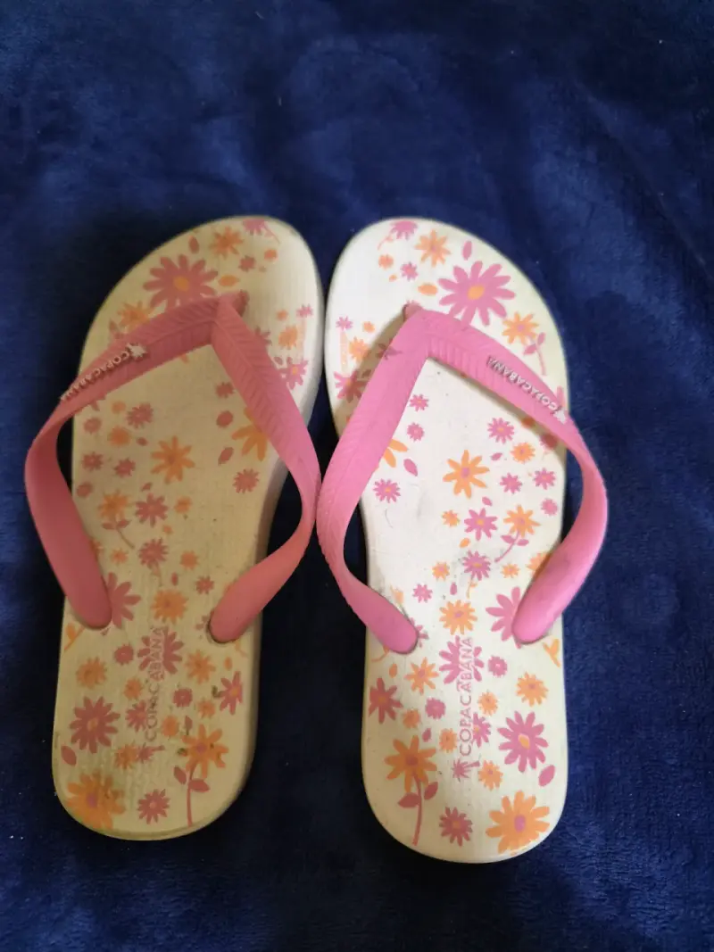 Sandalias hawaianas con diseño de hojas - 4