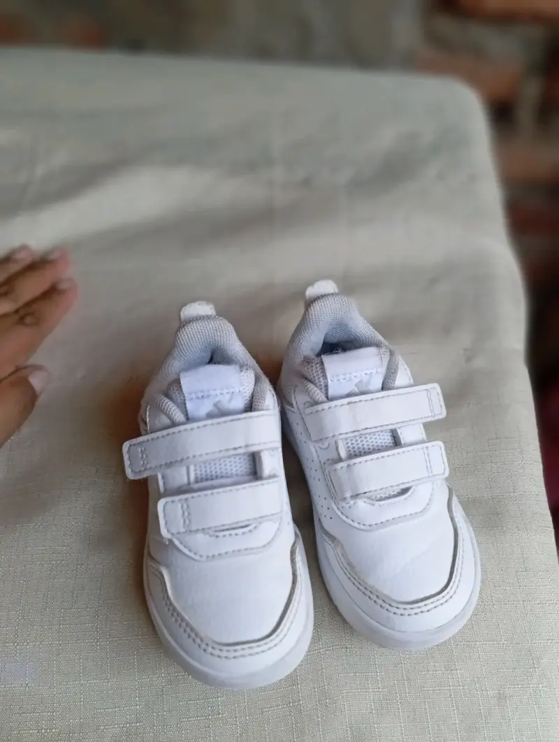 Zapatillas blancas para niños originales - 4