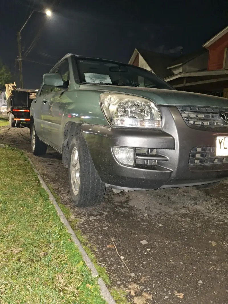 SUV Kia Sportage 2008 en buen estado - 4