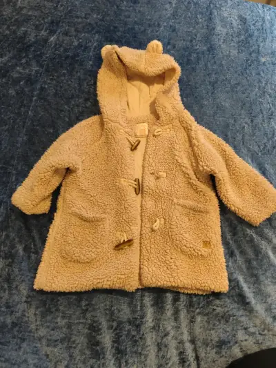 Abrigo infantil de lana con capucha - miniatura 1