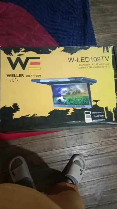 Monitor LED abatible Weller 10.2 pulgadas - miniatura 1