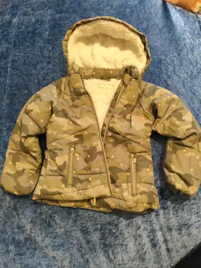 Chaqueta camuflada con capucha Tribu - miniatura 1