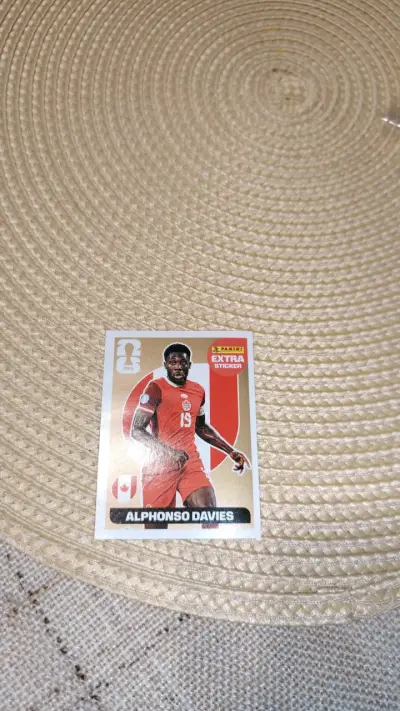 Lámina Panini Alphonso Davies FIFA 2026 - miniatura 1