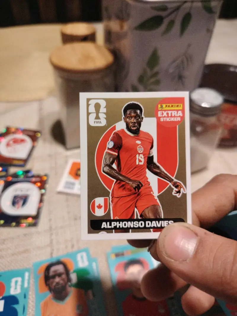Lámina Panini Alphonso Davies FIFA 2026 - 3