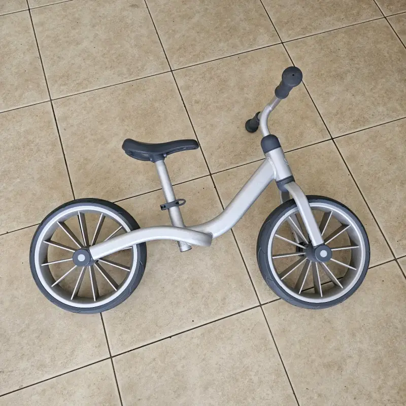 Bicicleta de equilibrio para niños sin pedales - 2