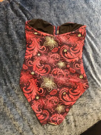 Traje de baño strapless estampado floral - miniatura 2