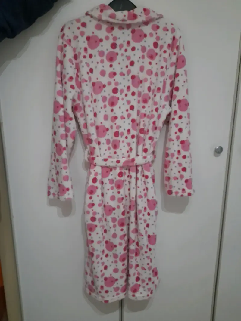 Bata con diseño de lunares rosados - 2