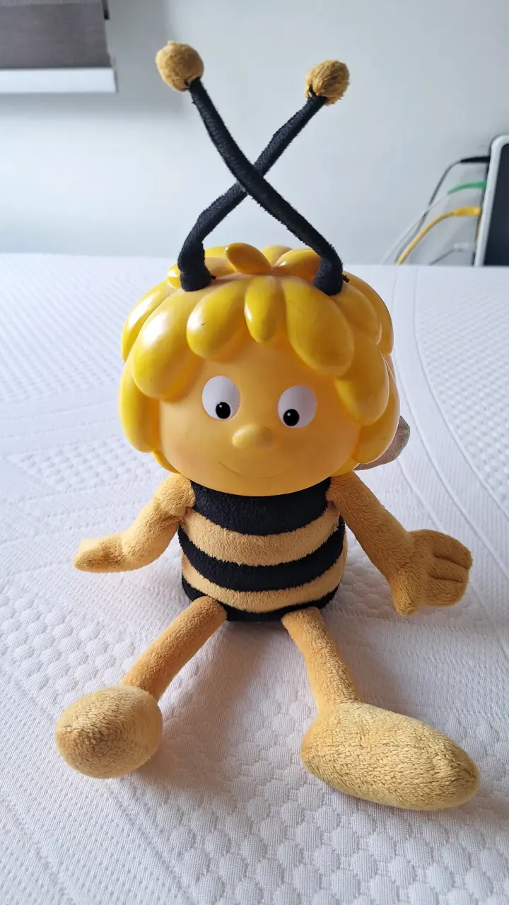Peluche abeja Maya suave y colorido - 3