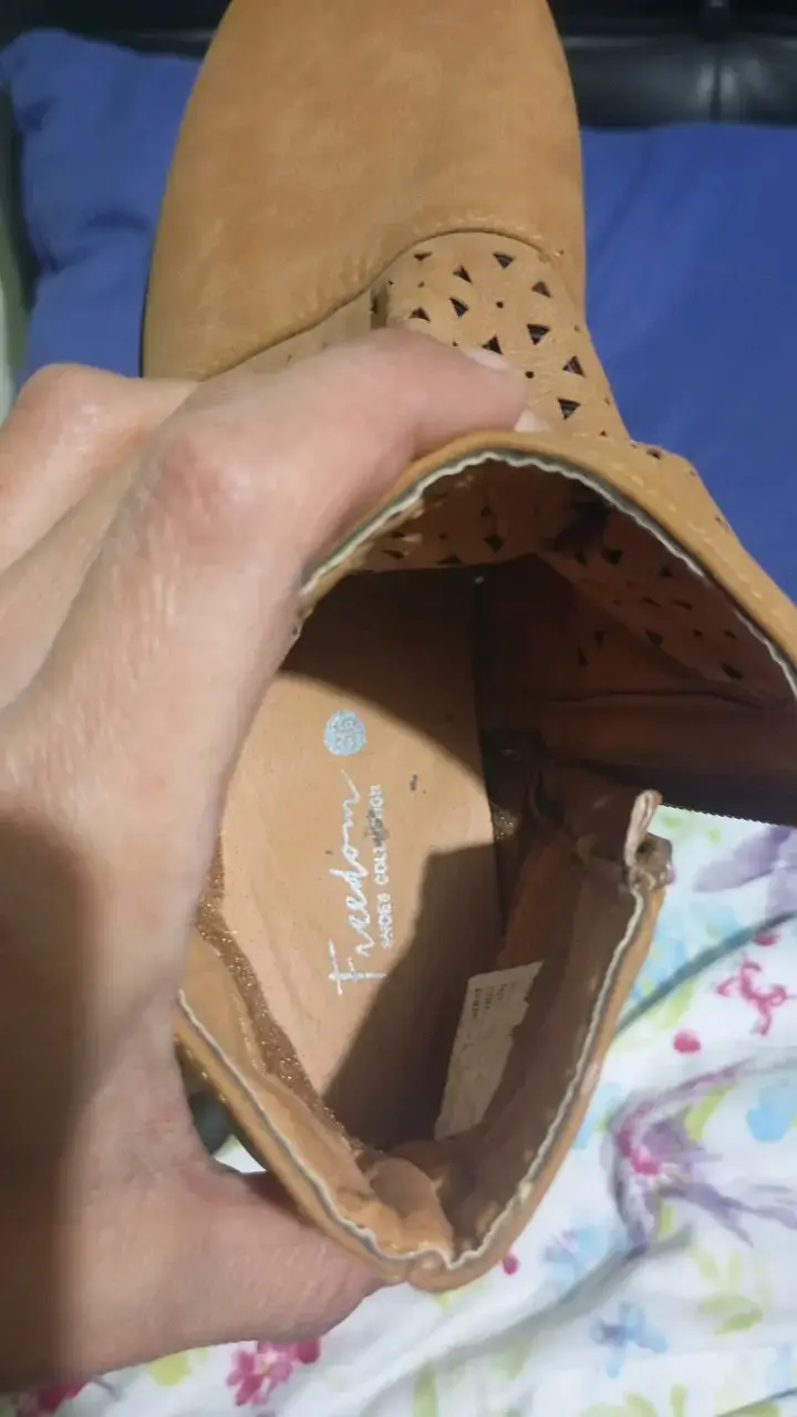 Botines de eco cuero marrón con diseño calado n 36 - 5