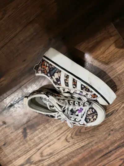 Zapatillas Adidas - miniatura 1
