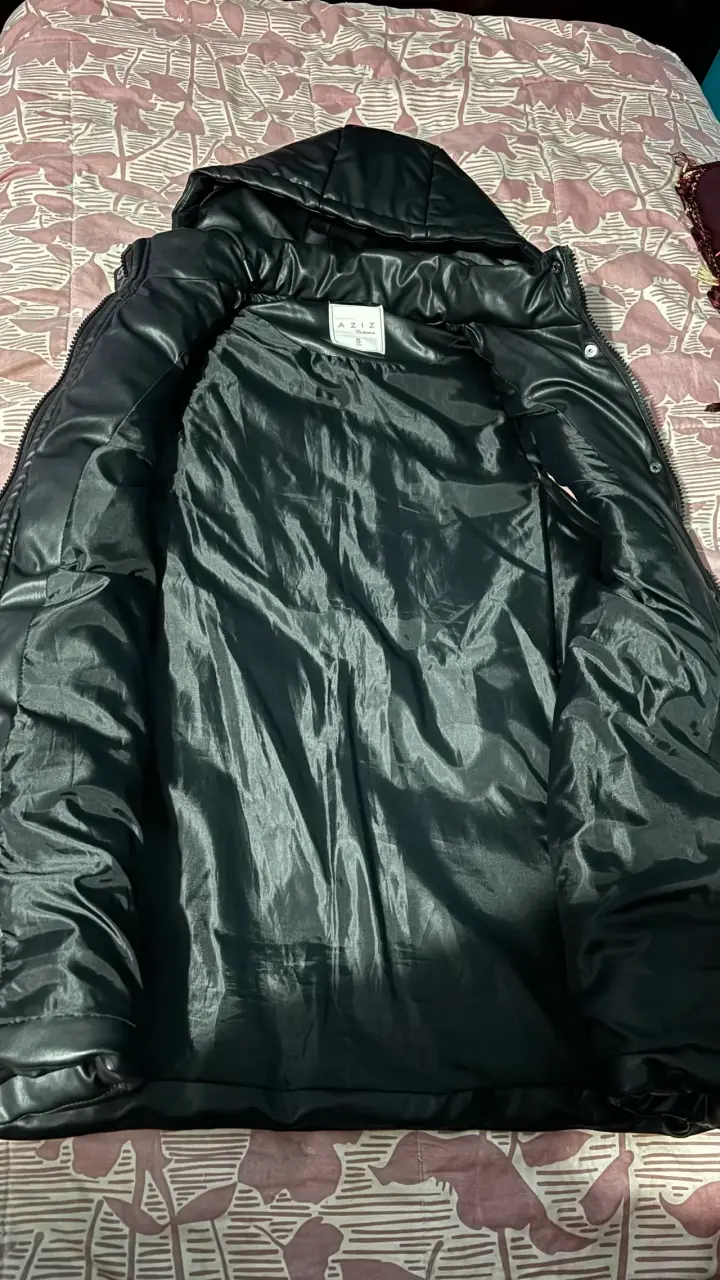 Chaqueta negro con capucha - 2