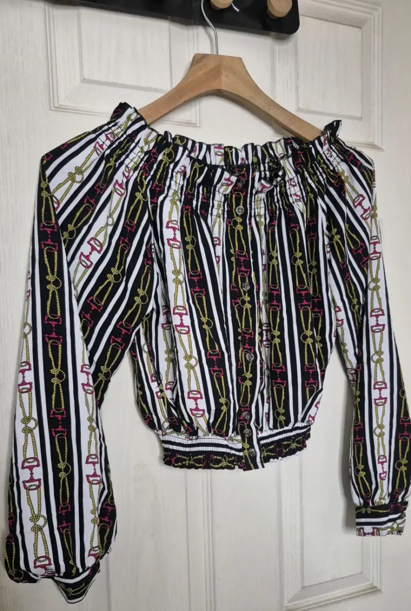 Blusa off-shoulder estampada a rayas - 2