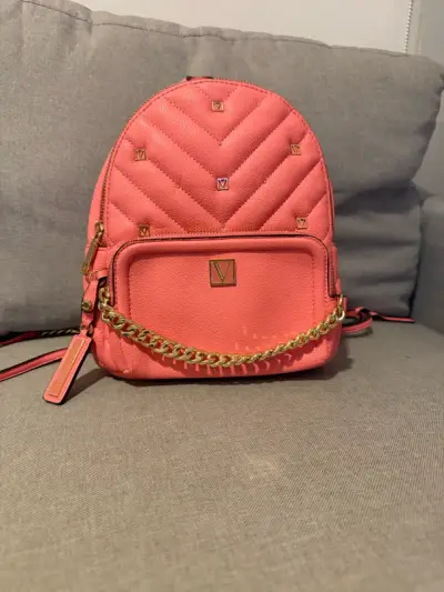 Mochila victoria secret  pequeña rosa - miniatura 1