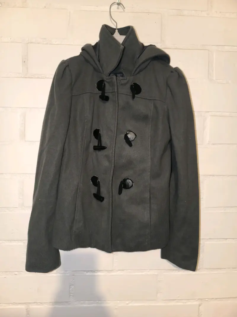 Chaqueta de mujer con capucha verde oscuro - 2