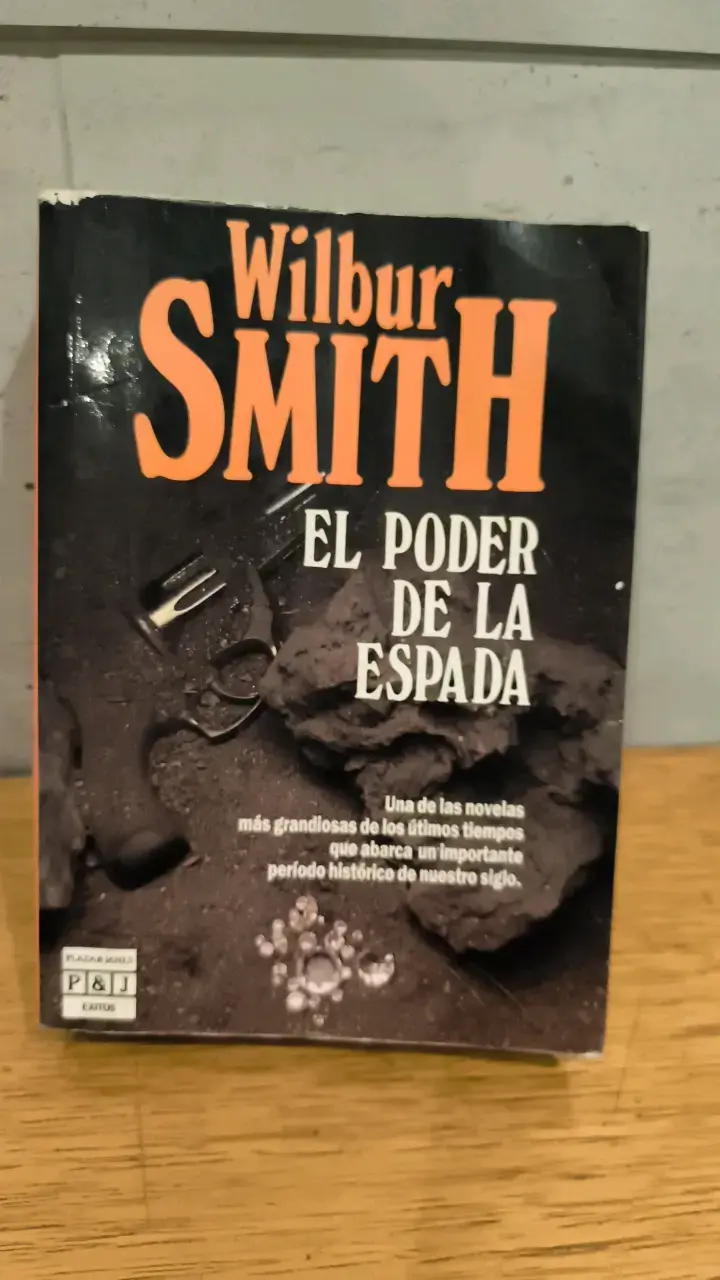 Libro 'El Poder de la Espada' de Wilbur Smith - 1