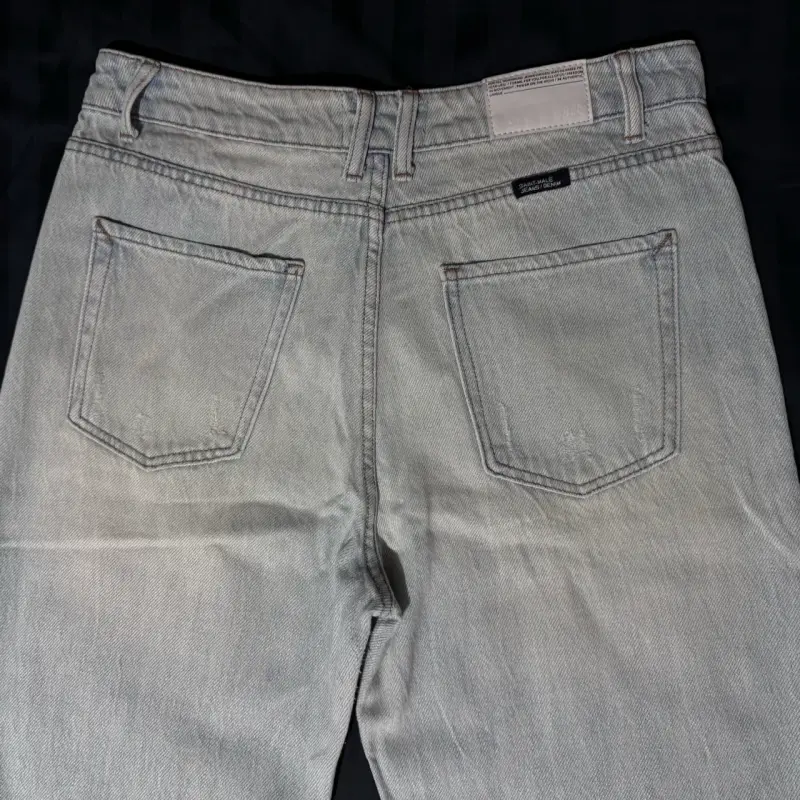 Jeans desgastados de mezclilla claro - 3