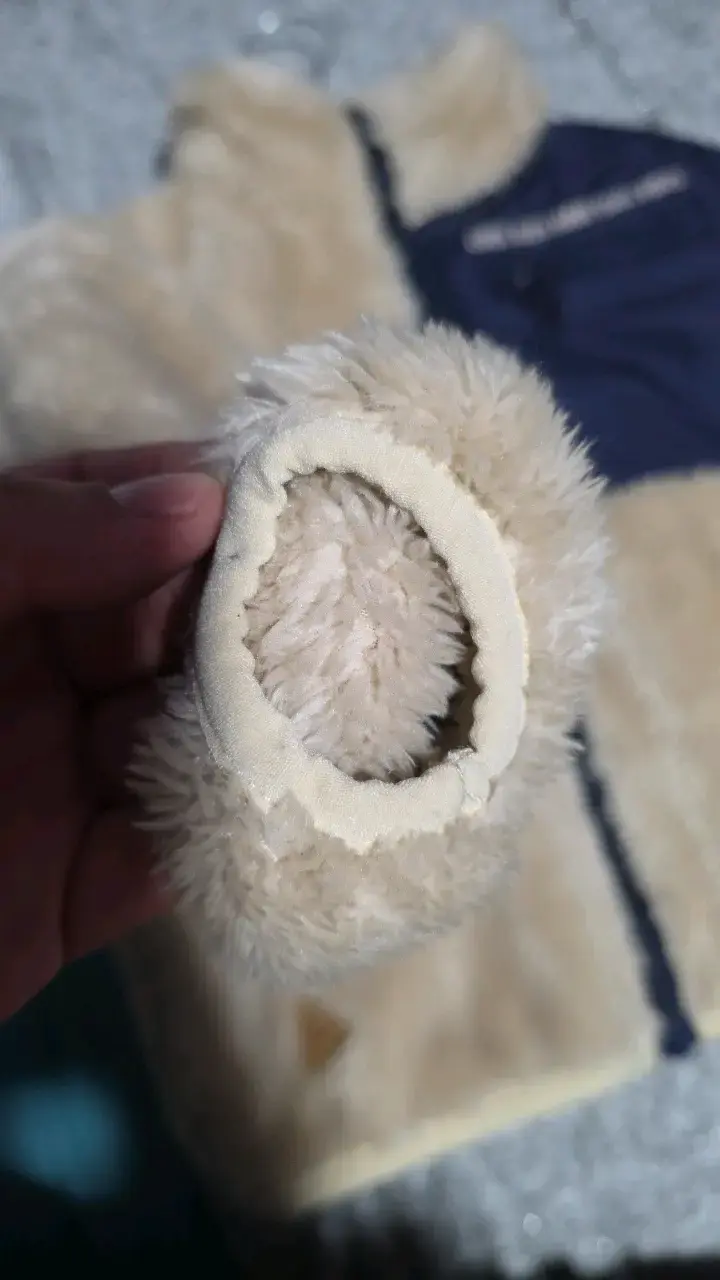 Chaqueta infantil de peluche beige y azul - 2