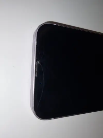 iPhone 14 (128GB) color morado usado - miniatura 6