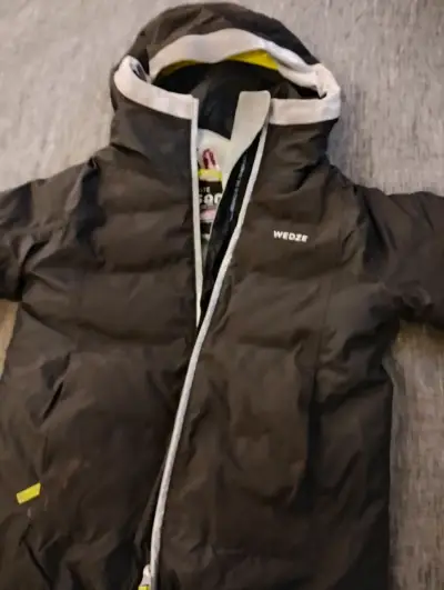 Chaqueta de invierno/nieve Wedze negra con capucha - miniatura 1