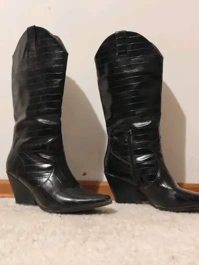 Botas vaqueras negras de cuero sintético - miniatura 1