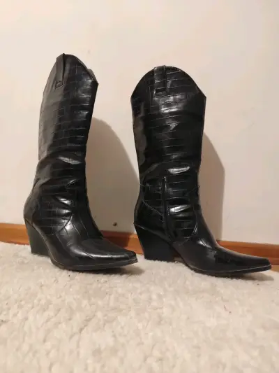 Botas vaqueras negras de cuero sintético - miniatura 2
