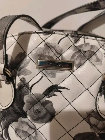 Bolso de mano floral blanco y negro - miniatura 4