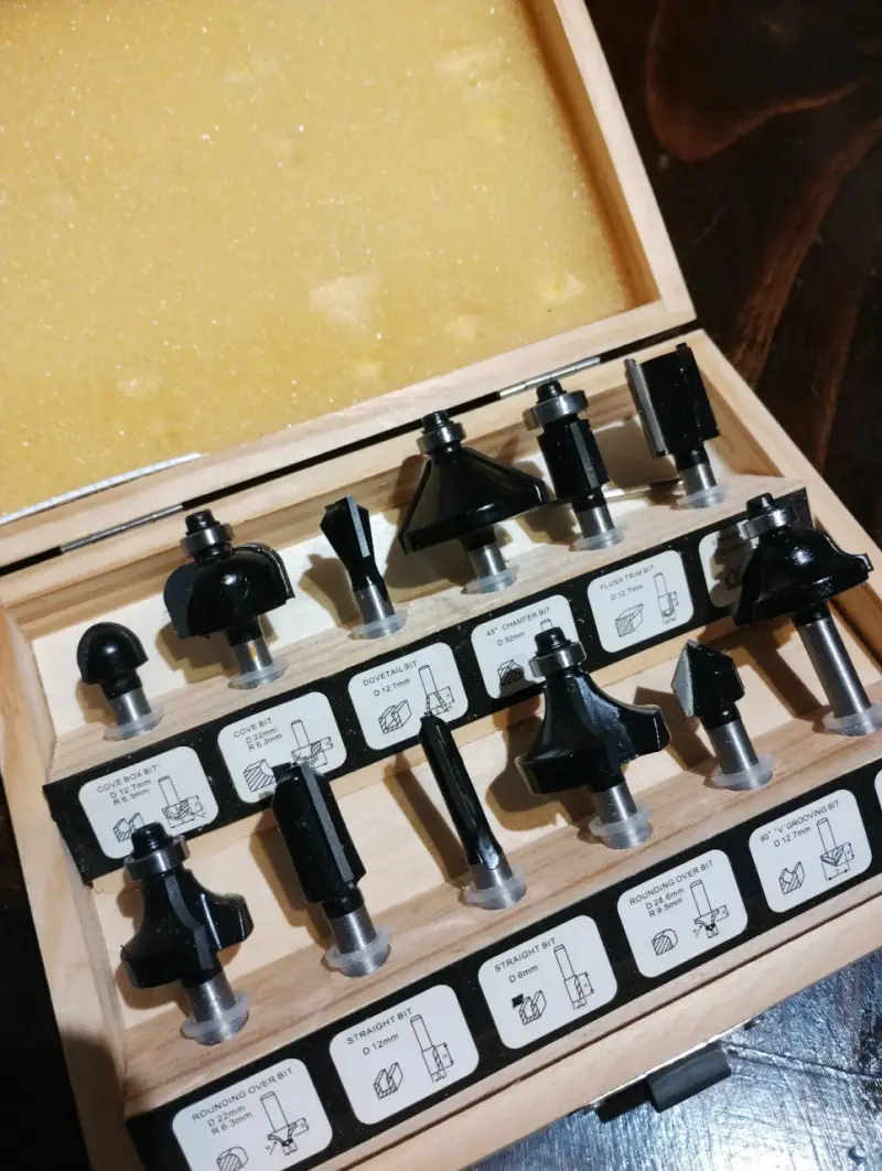 Juego de brocas para router en caja de madera - 3