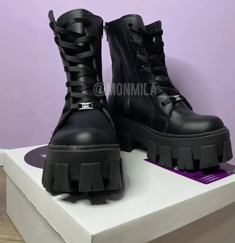 Botas negras de plataforma alta estilo punk - 2