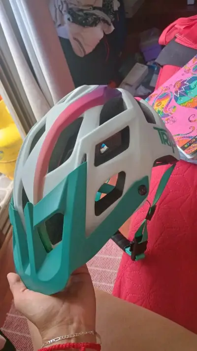 Casco de ciclismo TRIP - miniatura 1