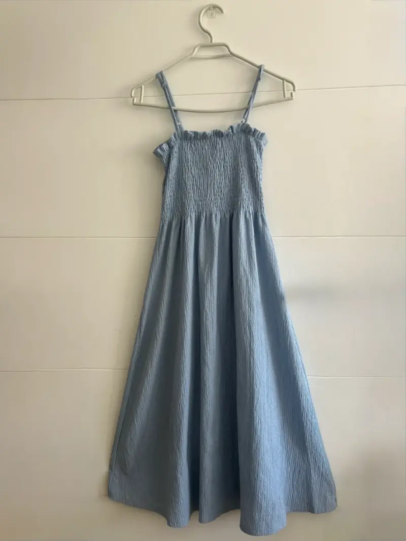 Vestido largo azul con tirantes - 1