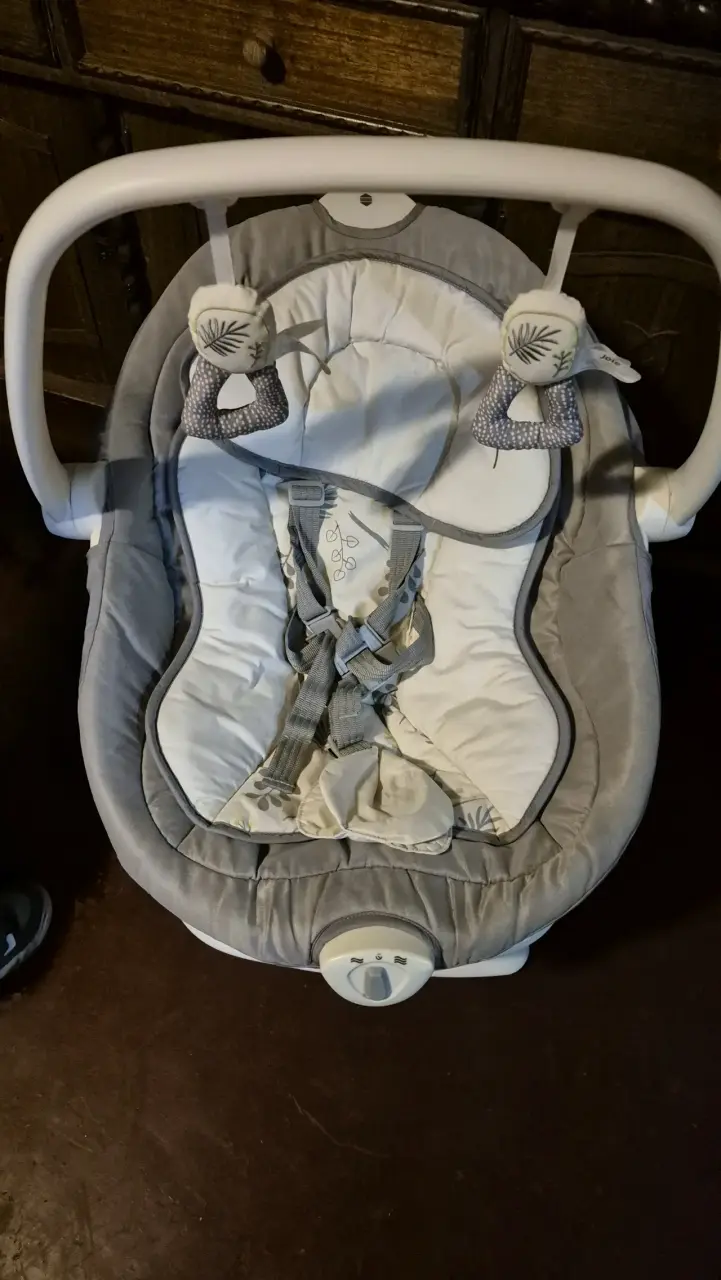 Silla mecedora para bebé Joie gris - 3