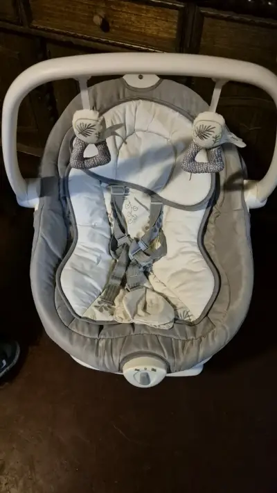Silla mecedora para bebé Joie gris - miniatura 3